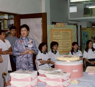 8Jun90_2openday.jpg