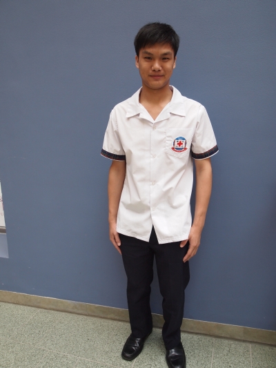 夏季男生校服